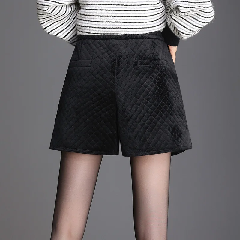 Women's Golden Velvet Thickened Shorts Loose Waist Fashion Warm Pocket Leisure | Женская одежда