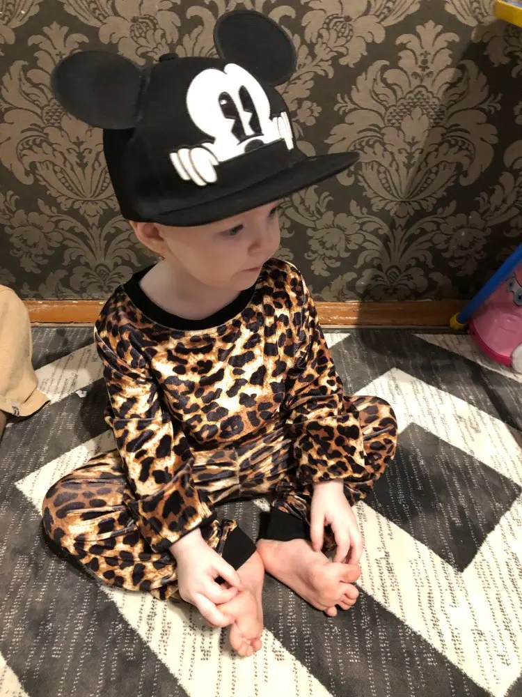 Одежда для маленьких девочек Модные леопардовые топы и штаны комплект одежды из 2