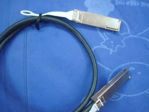 

TYCO AMPHENOL 1m 4x qsfp QDR Infiniband 20m Amphenol IB line