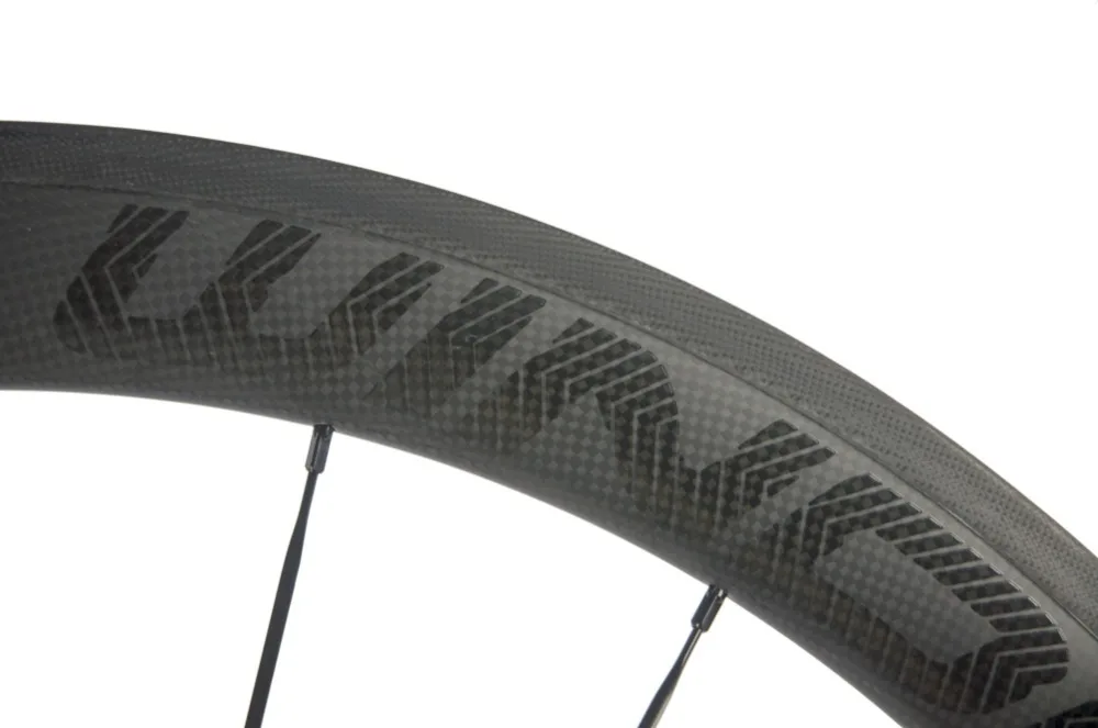 Полностью углеродное колесо 700 дорожное из углеродного волокна 50 мм клинчерная