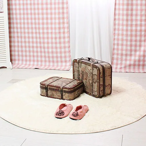 Мягкий белый плюшевый коврик для детской комнаты размером 160 см нескользящий