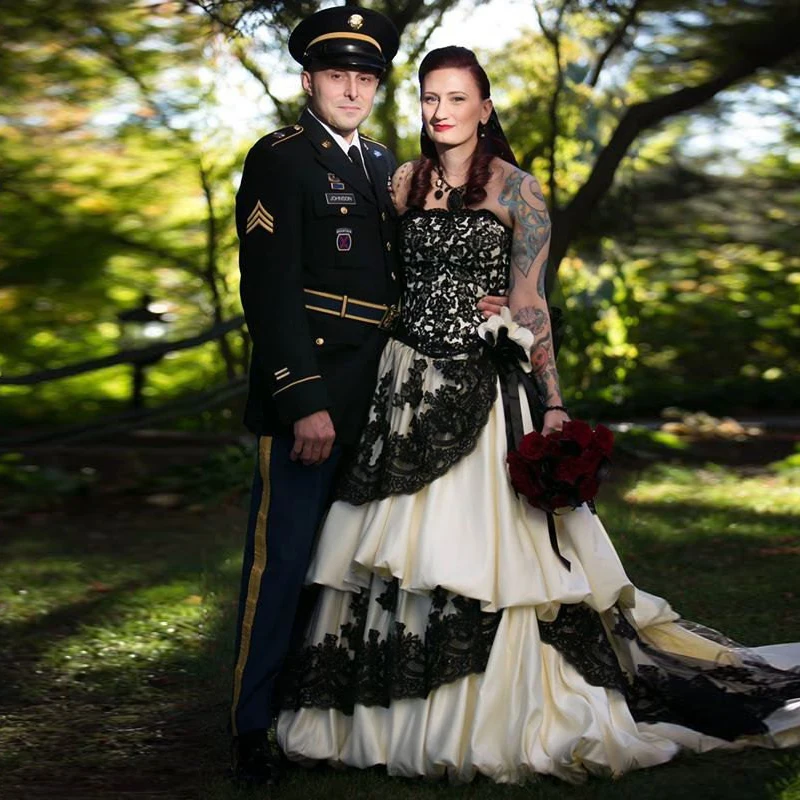 Женское атласное готическое свадебное платье с открытыми плечами длинное