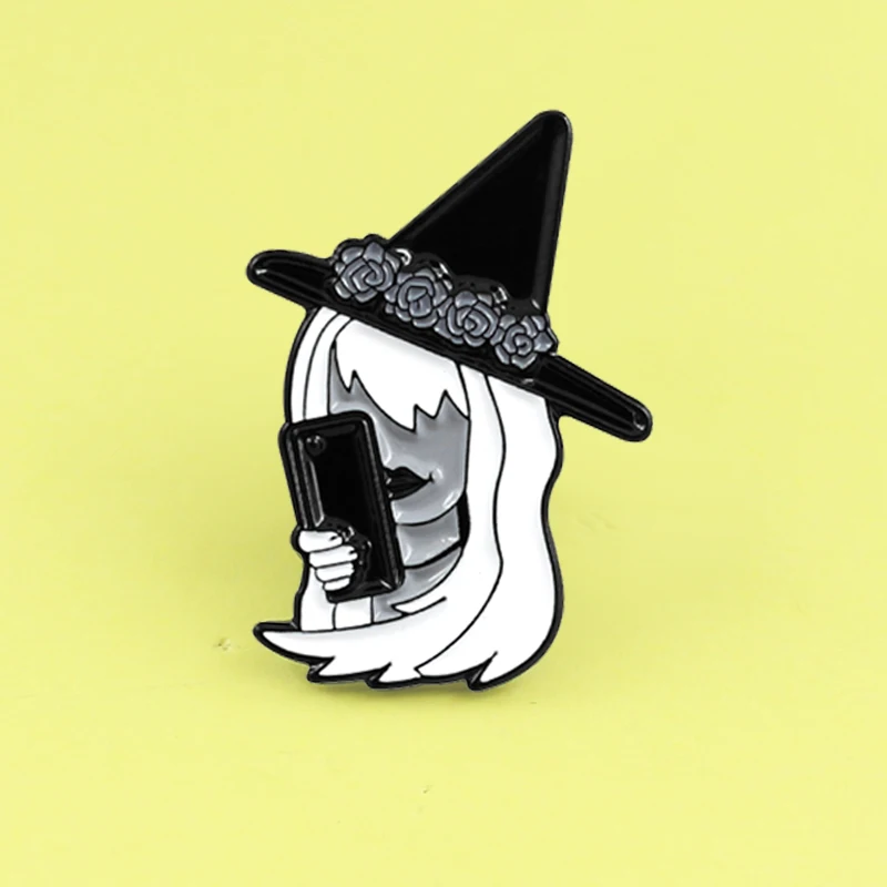 Брошь в виде ведьмы из белых волос с ручной связью|Броши| |