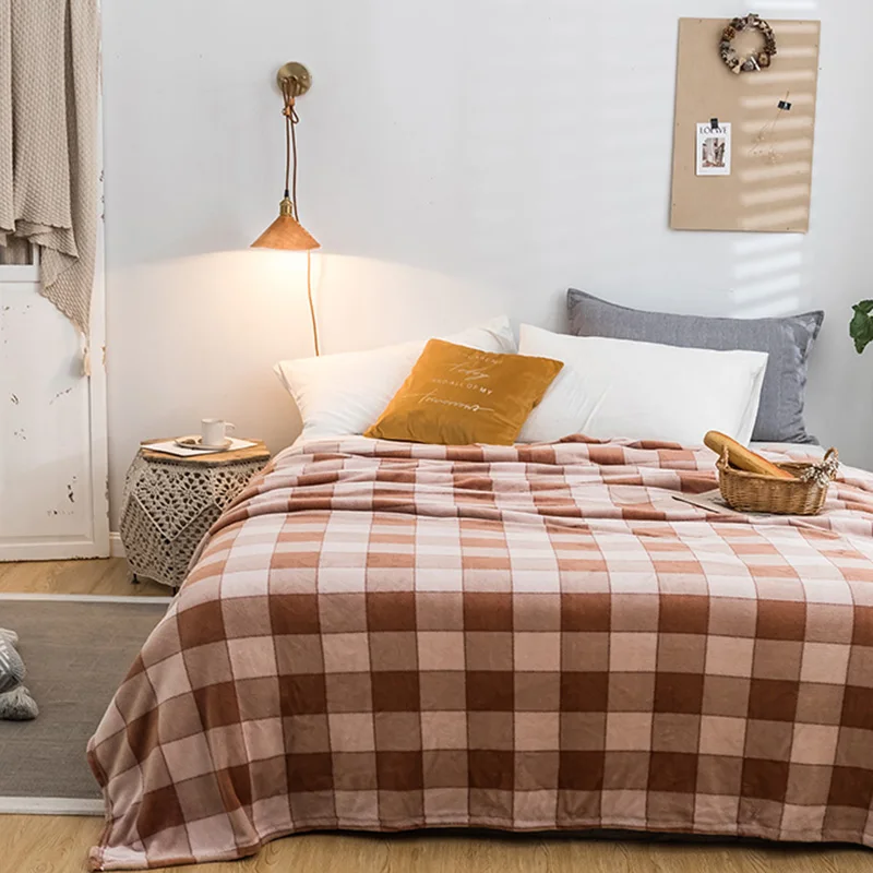 Lattice bedspread blanket 200x230cm High Density Super Soft Flannel Blanket to on for the sofa/Bed/Car Portable Plaids