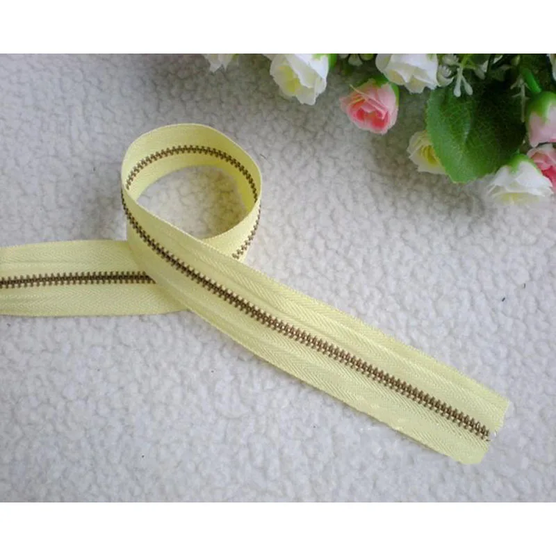 yellow Meetee 3 ярдов металлическая молния бронзового цвета 3# размер DIY аксессуары ручной работы u-образный код стоппер ползунки для одежды сумочка Сумочка поставка кошелька - Цвет: yellow