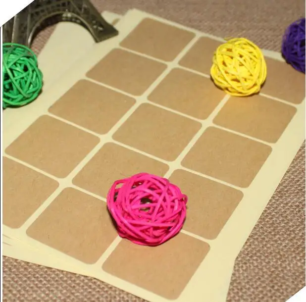 

Handmade Sticker 300pcs/lot 35*35mm Vintage Blank Kraft Label Sticker DIY Hand Made For Gift Cake Baking Sealing Sticker