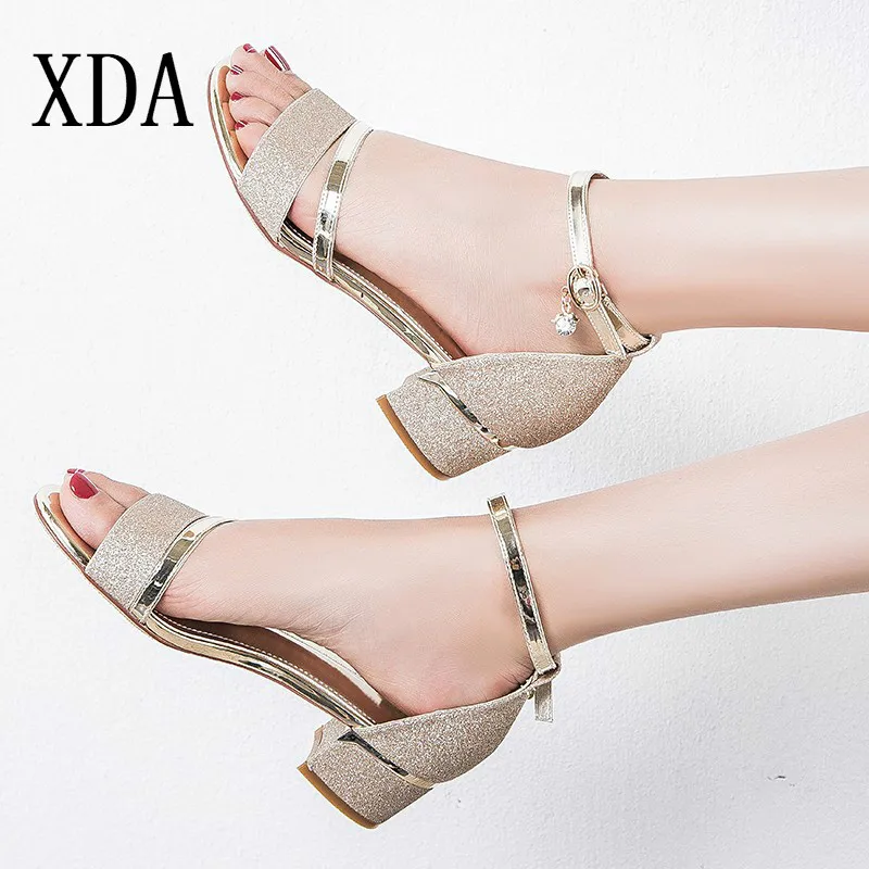 XDA Летние женские сандалии открытый носок женская обувь на среднем каблуке с
