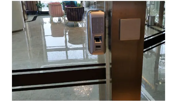 Электронный замок двери лицо цифровой отпечатков пальцев интеллектуальные