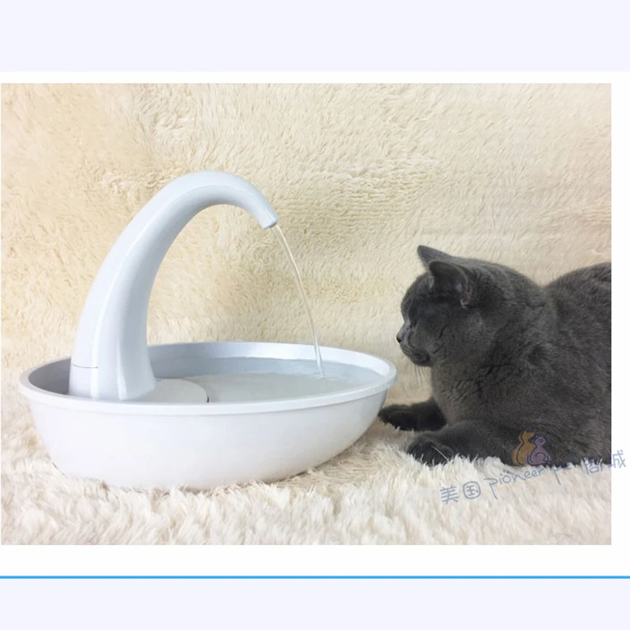 Пластиковый фонтан для домашних животных л|Кормление собаки| |