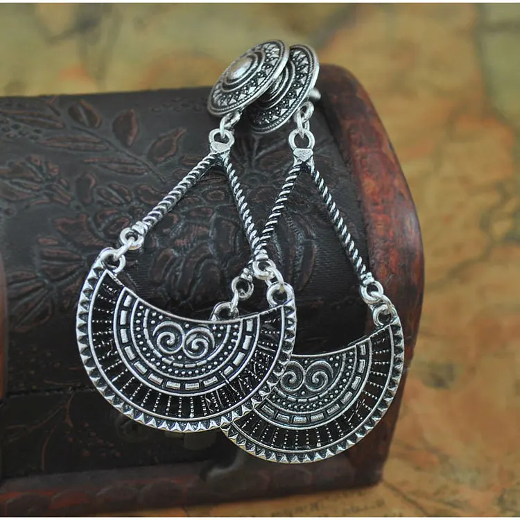 Женские винтажные серьги-подвески богемные украшения с резной геометрией в