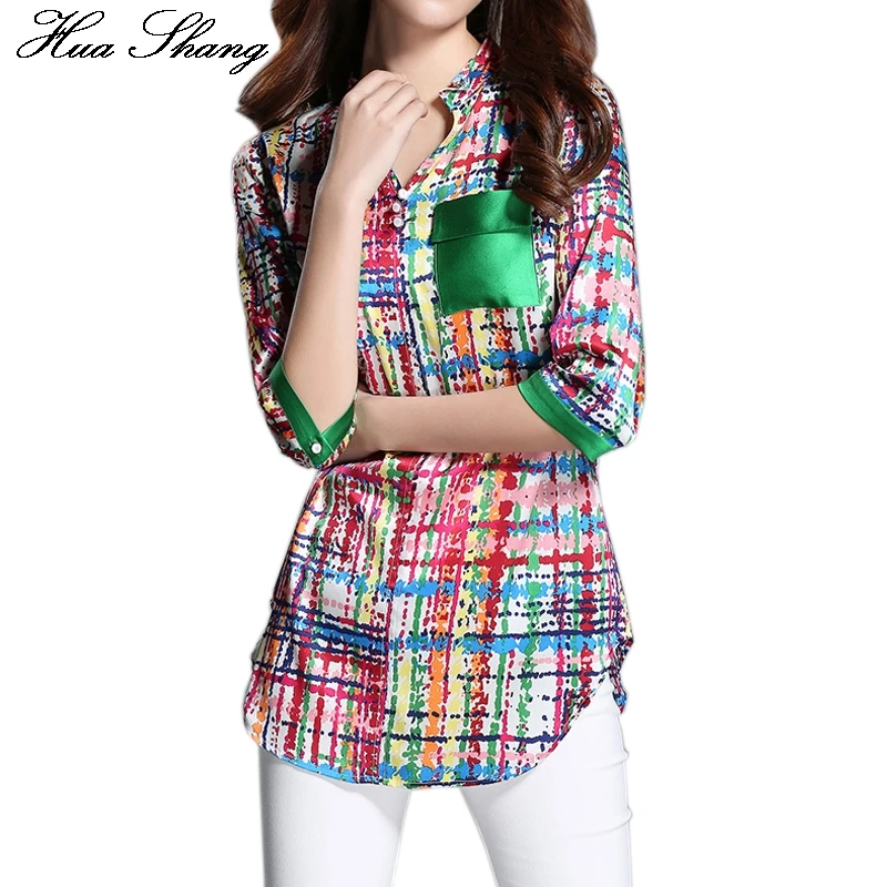 Женская летняя рубашка в клетку с коротким рукавом и v-образным вырезом длинная