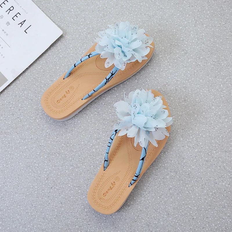 Шлепанцы женские на платформе открытый носок низкая плоская подошва цветочные