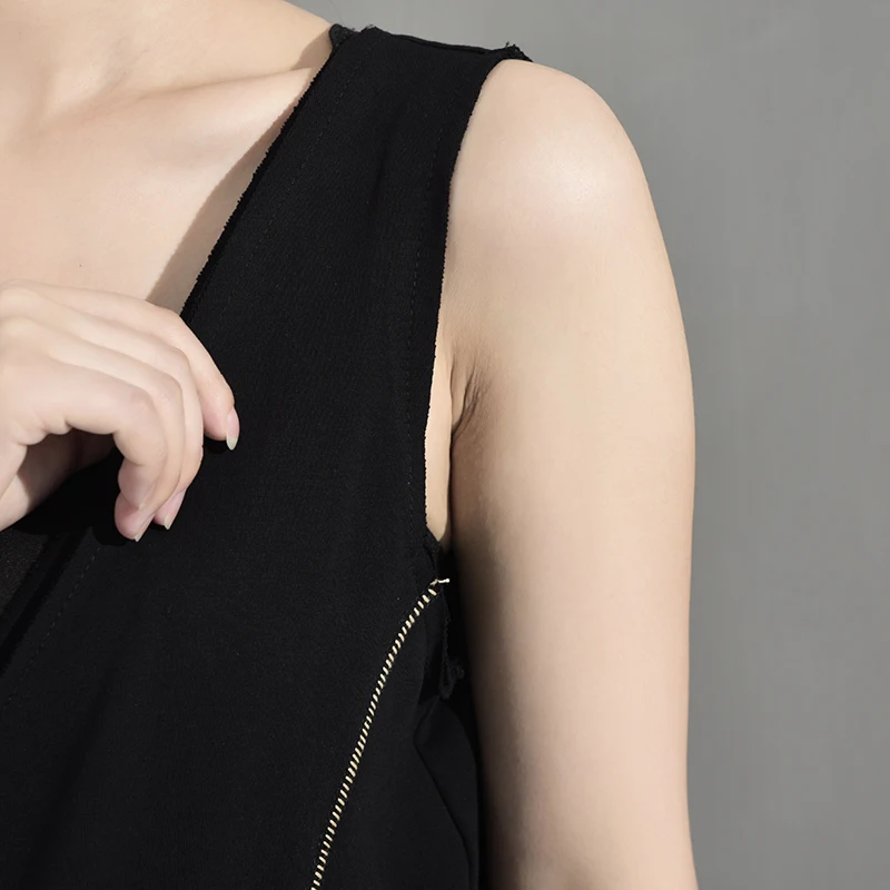 [EAM] New Autumn Winter High Waist Ling Split Joint One Shulder Loose Long Pants Women Jumpsuit Fashion Tide LA9150