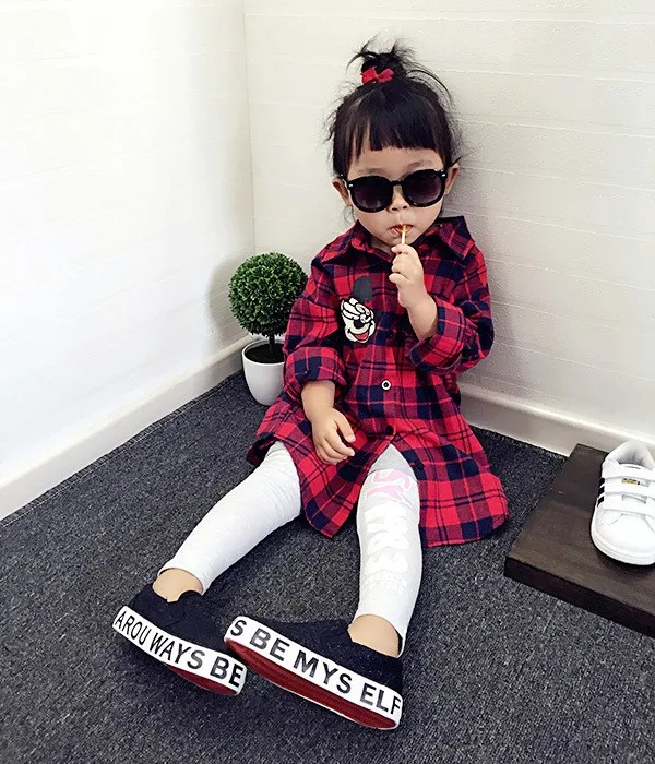 Одинаковая одежда для всей семьи клетчатая рубашка с героями мультфильмов