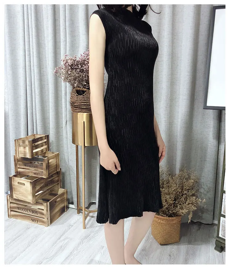 HOT SELLING Miyake Fashion sleeveless o-neck fold dress solid original design IN STOCK | Женская одежда