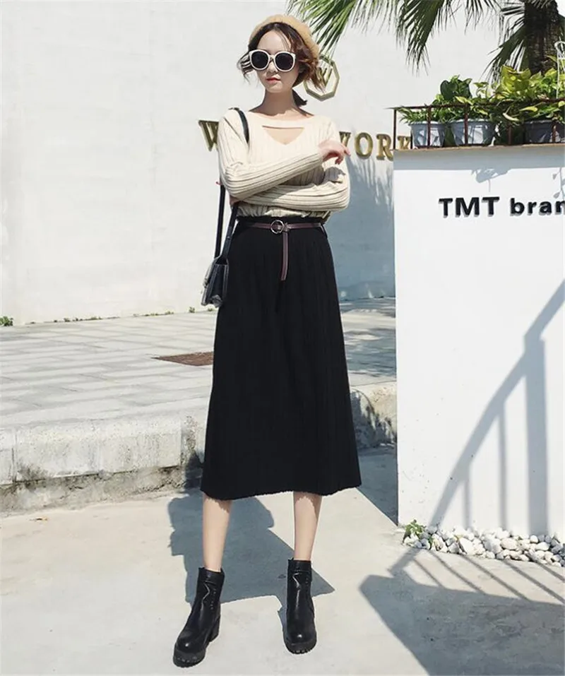 Женская трикотажная юбка с высокой талией черная однотонная плиссированная