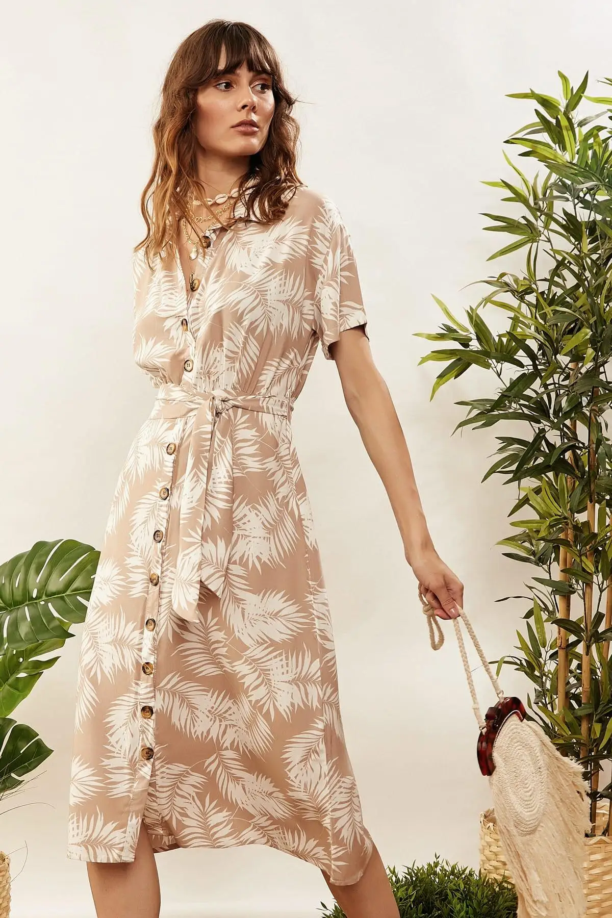 Счастье ist. Женское платье-рубашка из вискозы с рисунком Тропик 1684 DD00050 | Женская
