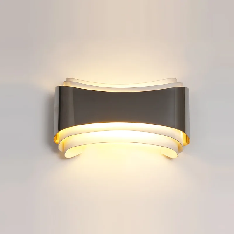 

LukLoy LED Indoor Wall Lamp Shaped LED Wrought Iron Wall light Cafe Bar Hotel Bedroom Modern simplicity Rectangle Sconce