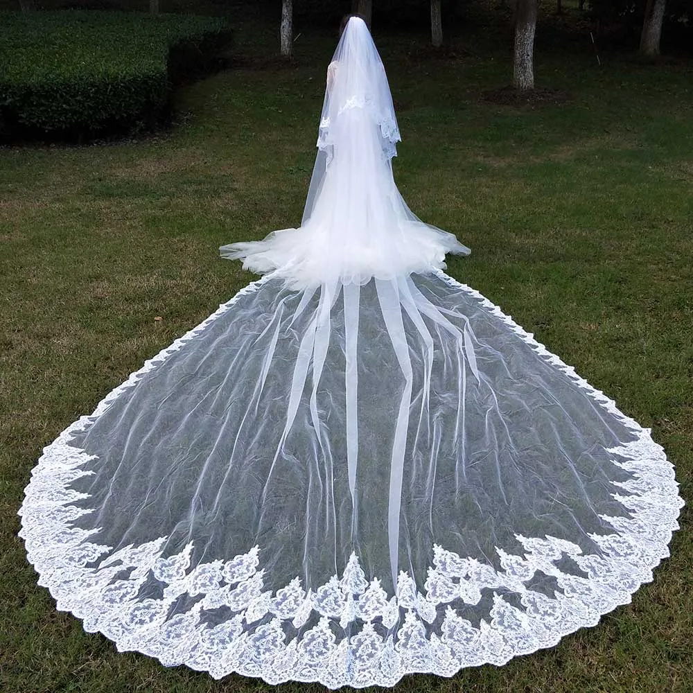 Фата свадебная Длинная с гребнем роскошная двухслойная блестками и кружевом для