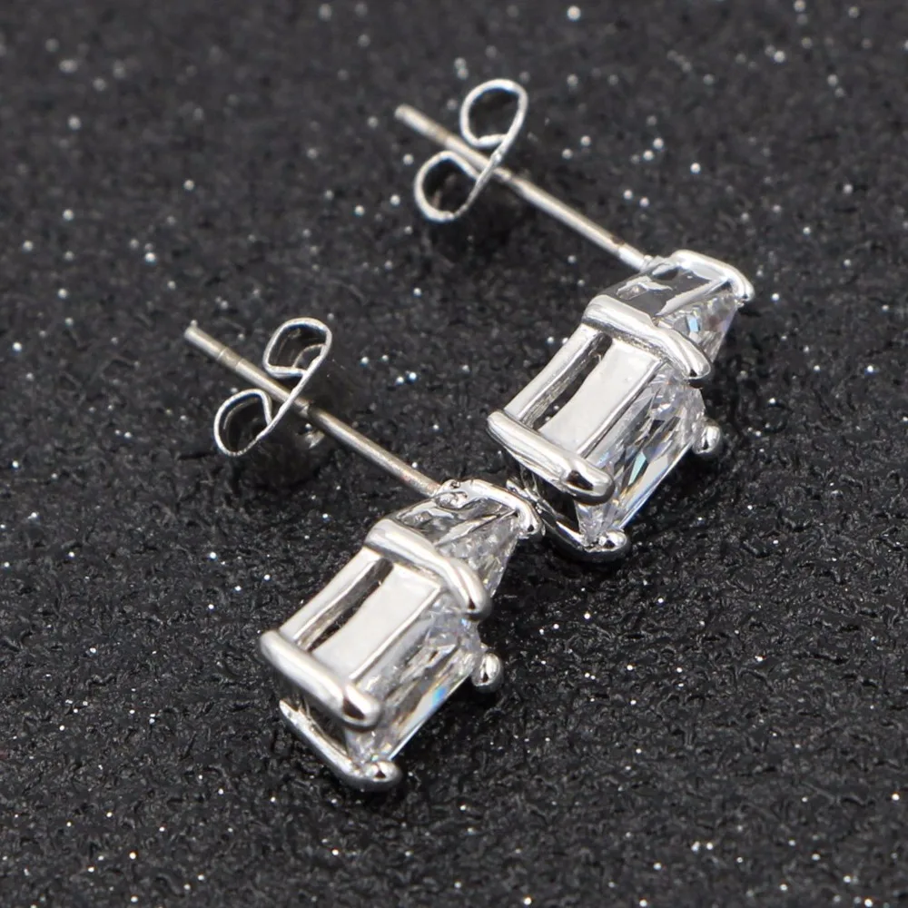 Женские серьги гвоздики HeeZen Серебристые с прозрачными кристаллами и кубическим