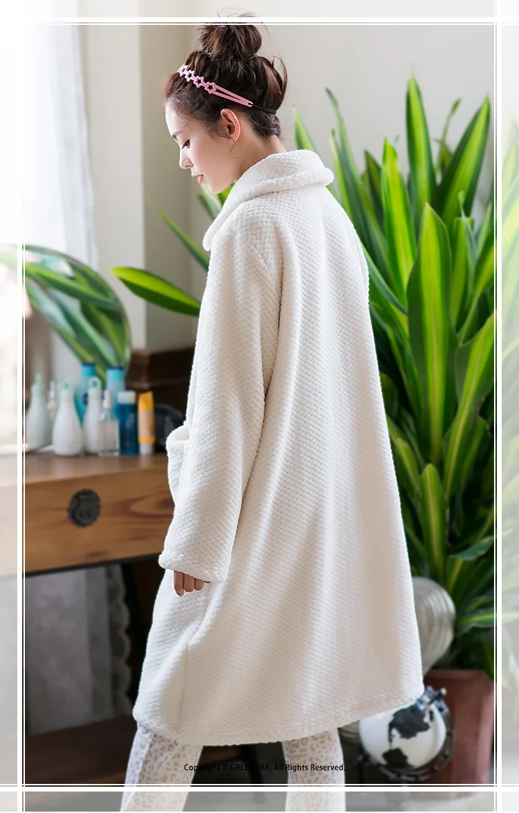 Winter new flannel robe hand-embroidered heart warm home wear one-piece bathrobe M-XL | Женская одежда