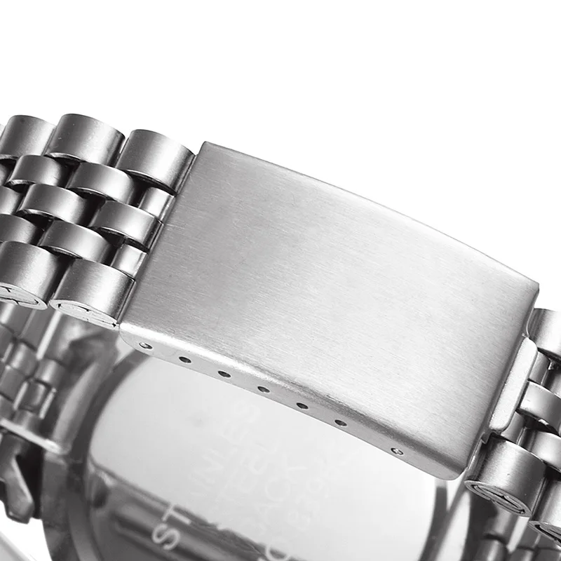 Новые наручные часы кварцевые мужские спортивные из нержавеющей стали