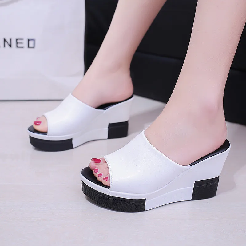Thick-Bottom Sloped Women Slippers Summer 2019 New Fashion Tide Slides Women High-Heeled Wedges Platform Sandals Flip Flop Femme