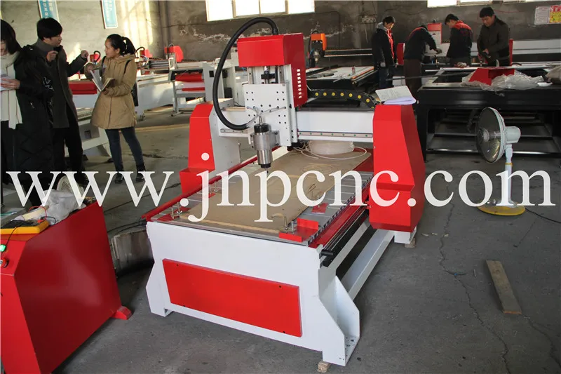 Заводская цена! Высокоэффективный 3 осевой гравировальный станок по дереву с ЧПУ