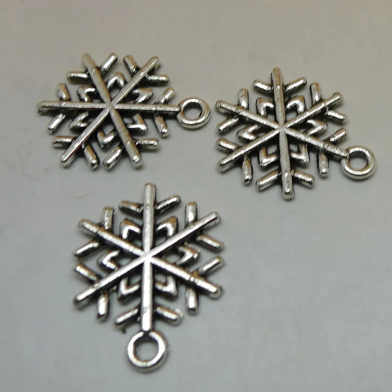 

ALY 100Pcs/lot Vintage Silver Beautiful Snowflake Charms Winter Style 21x18mm Geometric Jewelry Findings