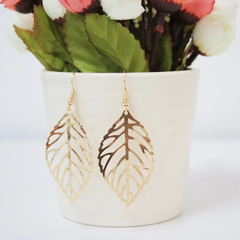 free shipping 5pairs/lot A0001 Pendientes Mujer Hot Fashion Jewelry Hollow Metal Leaves Dangling Long Statement Drop Earrings | Украшения и