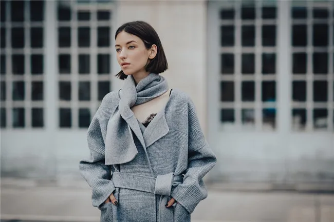 

2019 Winter Double Faced Wool Coat Warm Outerwear Long Scarf Collar Belt Plaid Overcoat High Quality Women Clothing