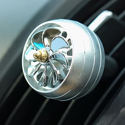 Silver Автомобильный мини-освежитель воздуха, светодиодный ароматизатор, вентиляция на выходе, парфюмерный зажим, свежий Ароматерапевтический аромат, авто Сплав, аксессуары - Название цвета: Silver