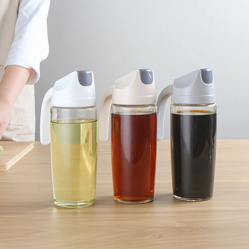 

050 600ml Kitchen Oil bottle glass leakproof oil pot / household kitchen utensils automatic opening and closing vinegar bottle