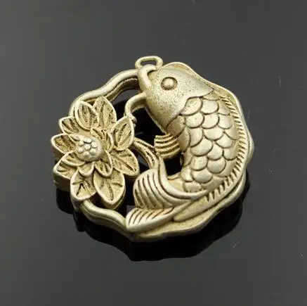 Китайская латунная двойная односторонняя резьба Лотос Карп Рыба Брелок пряжка