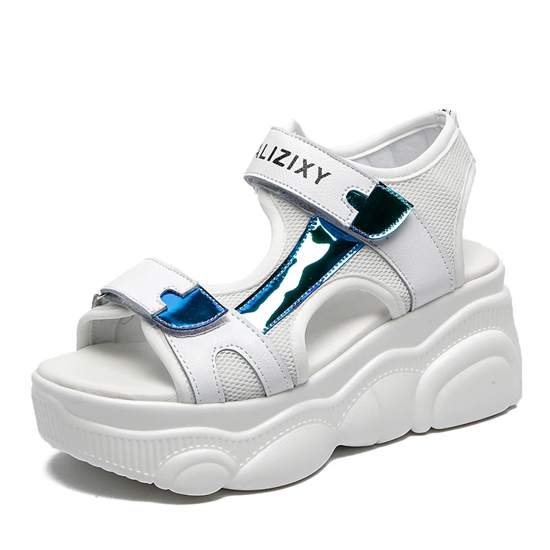 Летние босоножки на танкетке платформе Новинка 2019 года спортивные сандалии