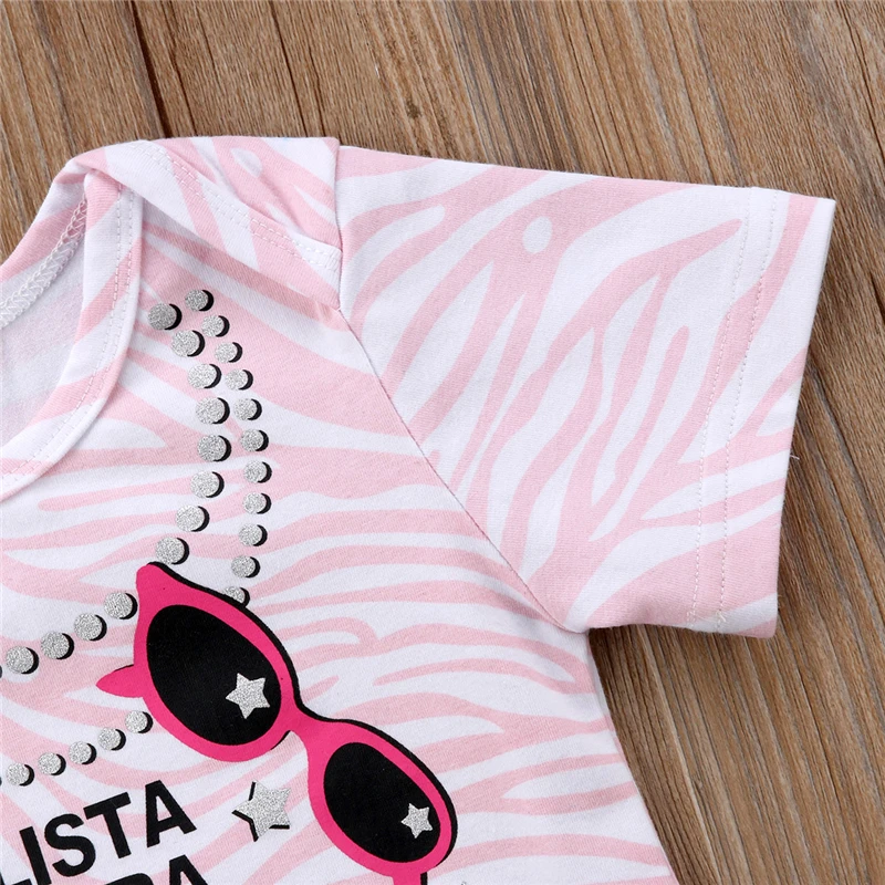 Милый розовый комбинезон с короткими рукавами для маленьких девочек