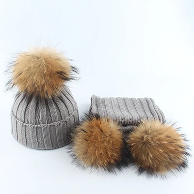 gray set Модные детские зимние шапки с большим меховым помпоном, вязаная теплая шапка для детей, вязаная шапочка с помпоном для мальчиков и девочек - Цвет: gray set