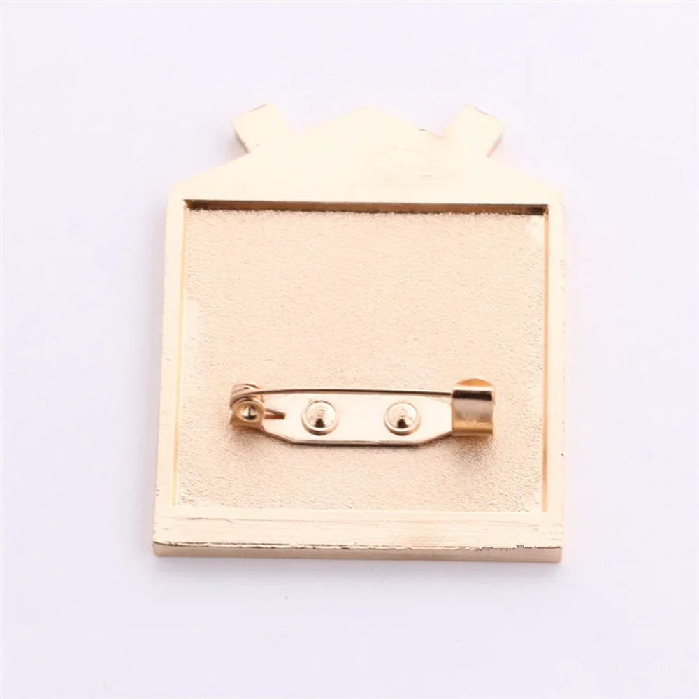 Аниме атака на Титанов значок съемочный корпус логотип школьная сумка Брошь