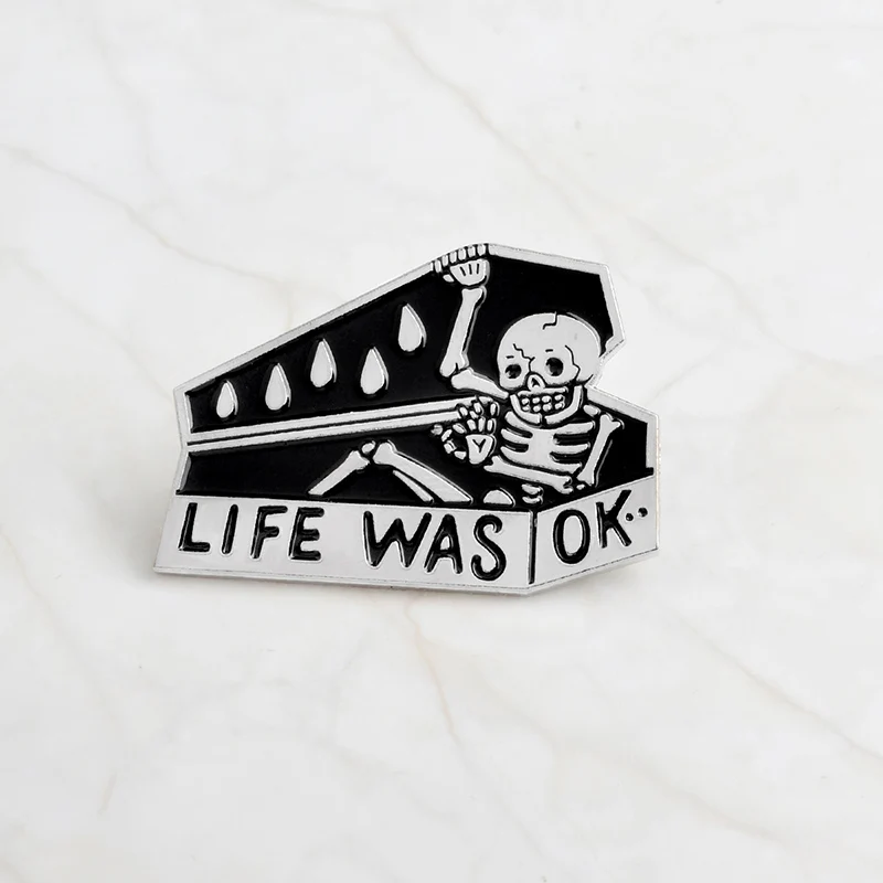 13 Halloween Party Accessories Gothic Magic Book Witch Skull Coffin Cat Hand Addams Family Brooch Button Enamel Lapel Pin Badge - Окраска металла: 13