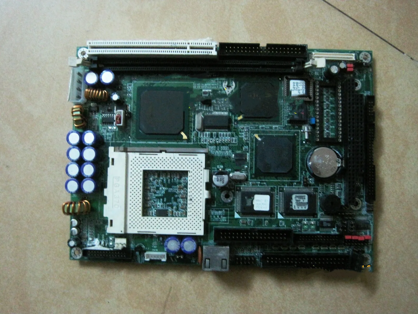 AR B1660 V1.7|Портативные осветительные приборы| |