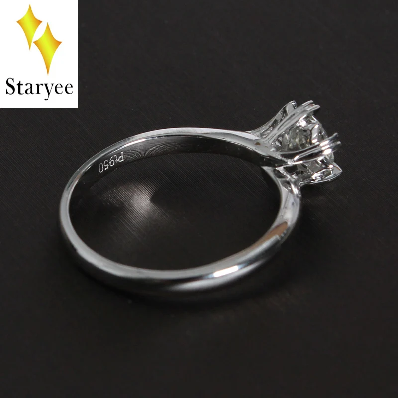 Женское кольцо с муассанитом белое золото 18 К карат | Украшения и аксессуары