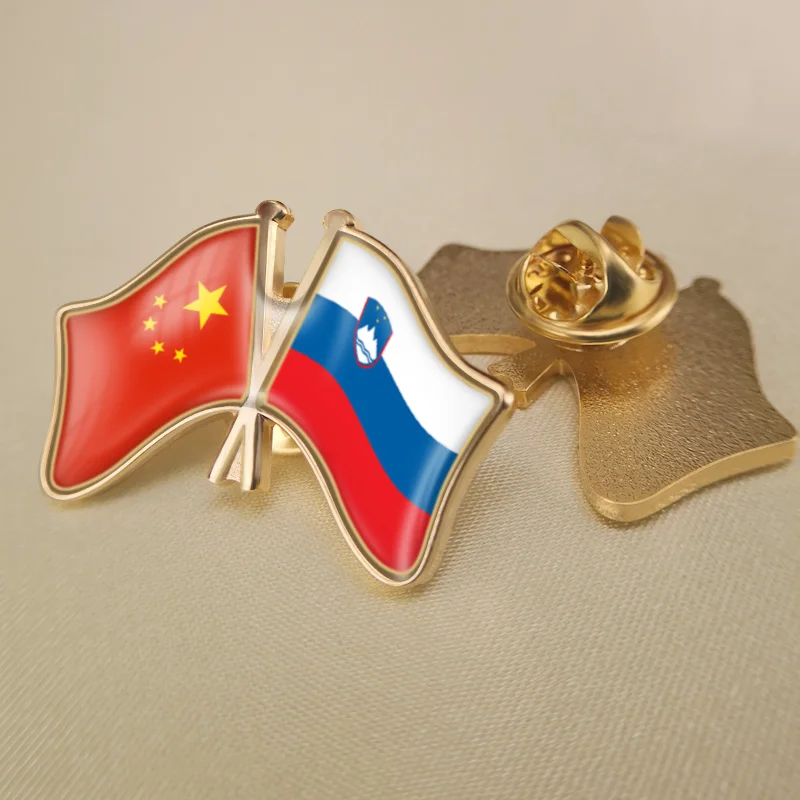 

China and Slovenia Crossed Double Friendship Flags Lapel Pins Brooch Badges