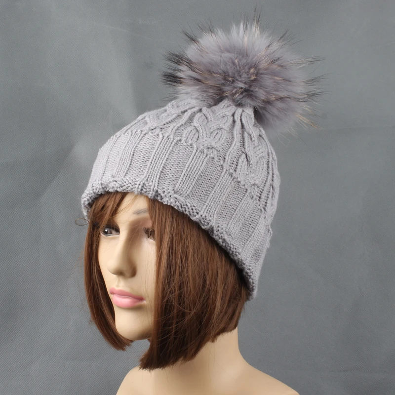 

2017 Fashion Women Winter Raccoon Fur Hats 15cm Dyed Fur Pompom Female Beanies Cap Natural Fur Hat