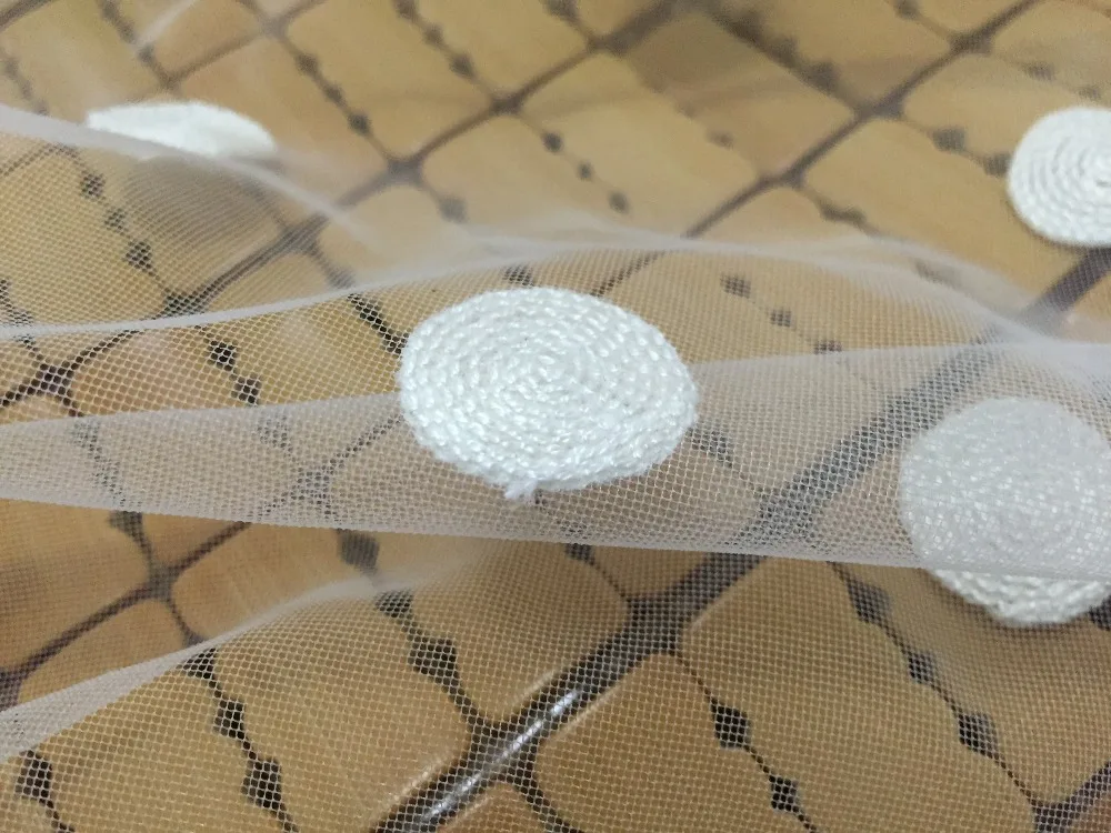 Скидка Белый 150 см ширина 2 ярдов/партия Большой горошек вышитые мягкие сетки Тюль