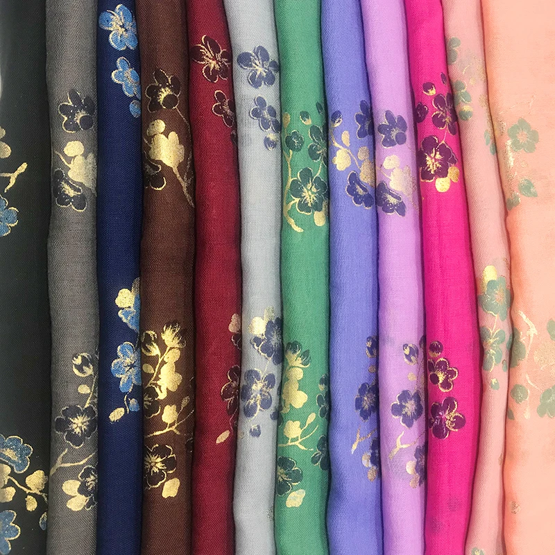 1 шт. однотонный шарф из вискозного шелка с золотым цветочным принтом