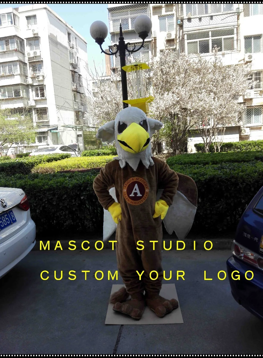 Карнавальный костюм Гриффина грифона на заказ маскарадный персонажа