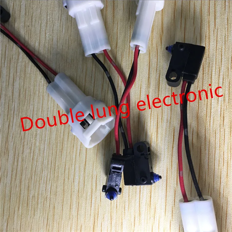 

10PCS/LOT OMRON D2HW-C202MR Waterproof micro switch Normally closed type