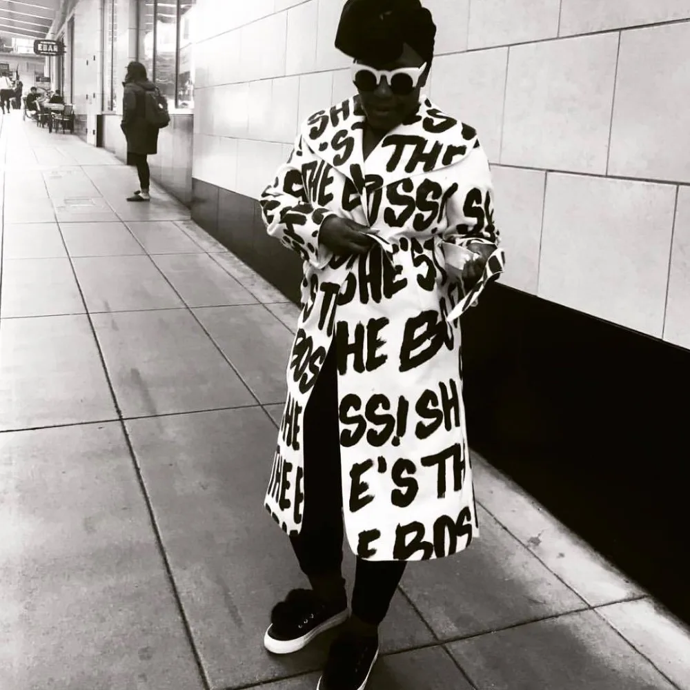 Женское пальто с принтом букв повседневное Свободное в африканском стиле