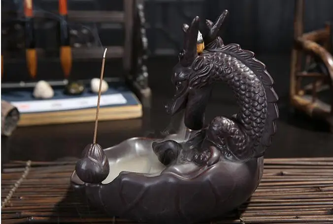 Керамическая горелка для благовоний в виде дракона дыма похожая на потоковую