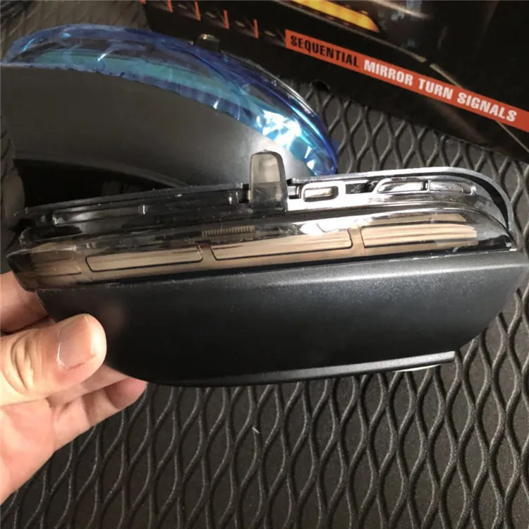 Светодиодный поворосветильник Ник для зеркала заднего вида Volkswagen VW Beetle Passat B7 CC